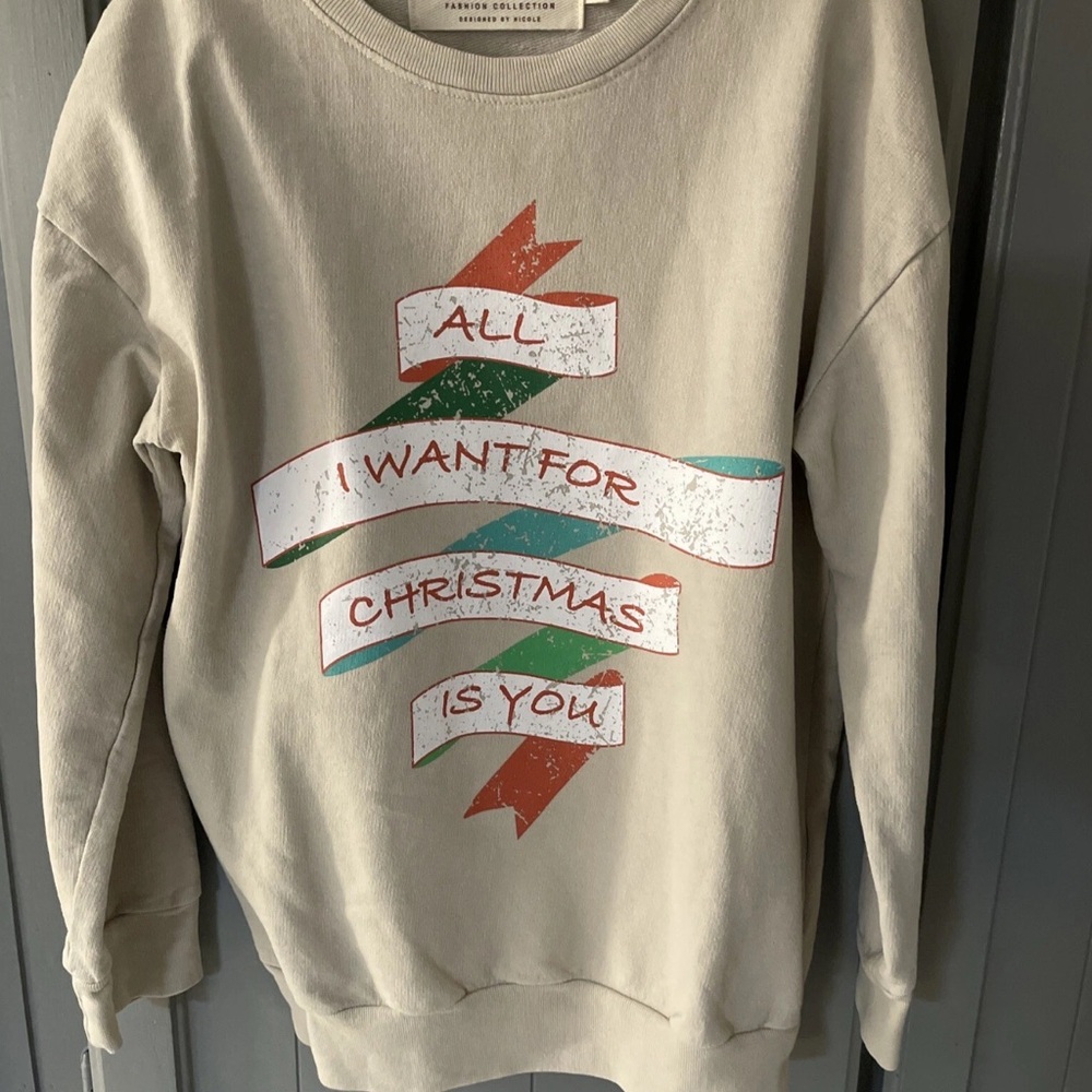 Dot Dot Smile Tan Red Hoodie‎ with Decorative Banner